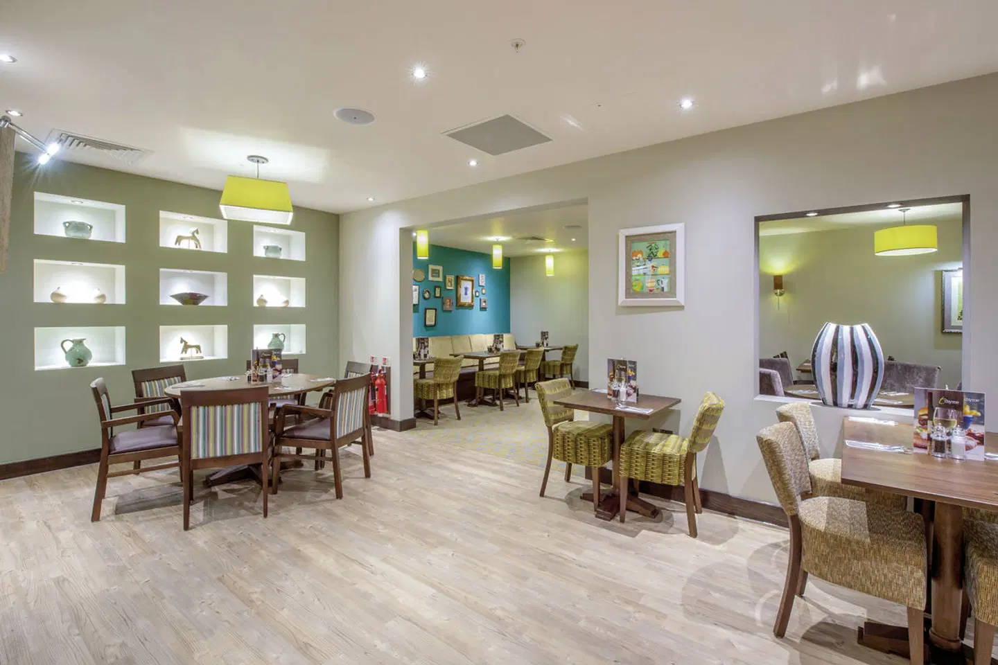 Premier Inn London City (Aldgate) Hotel LOUNGE_LOBBY