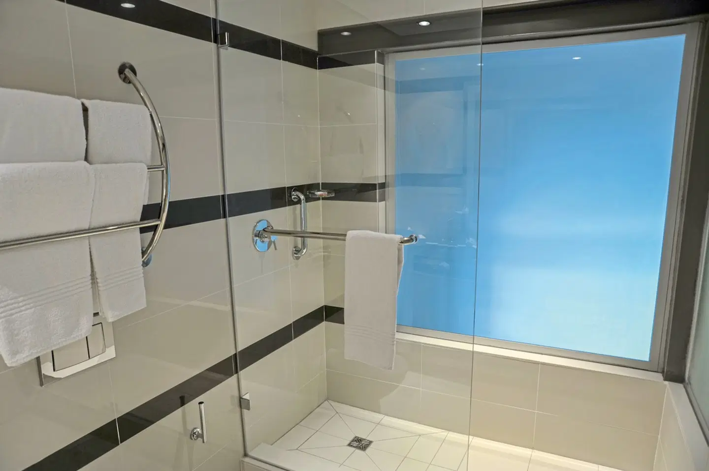 Garden Court Victoria Junction Badezimmer