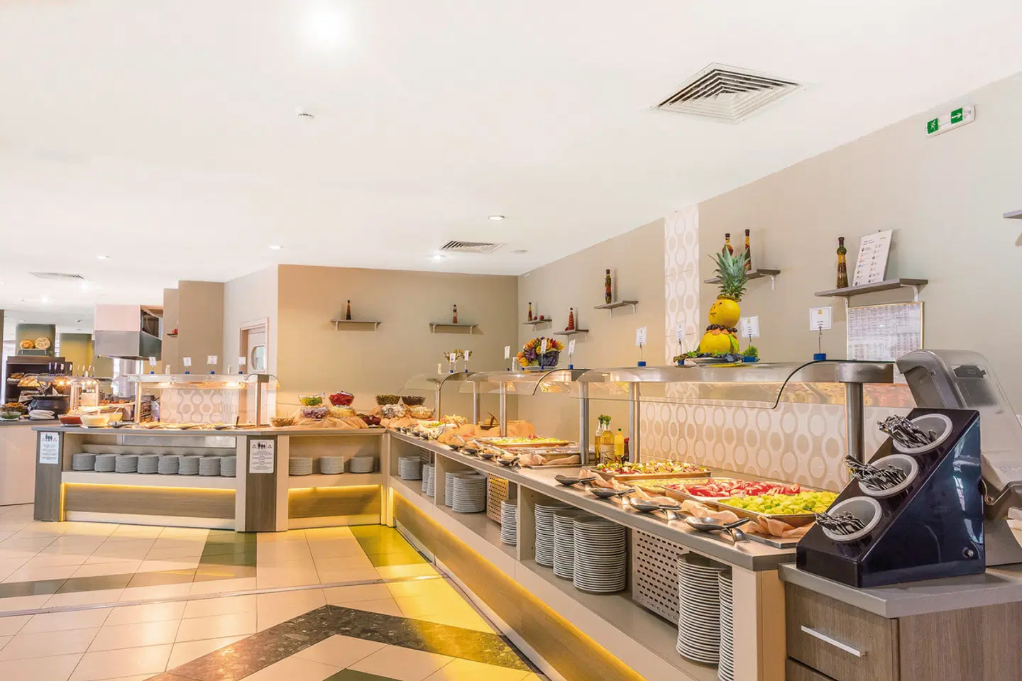 MPM Kalina Garden Bar