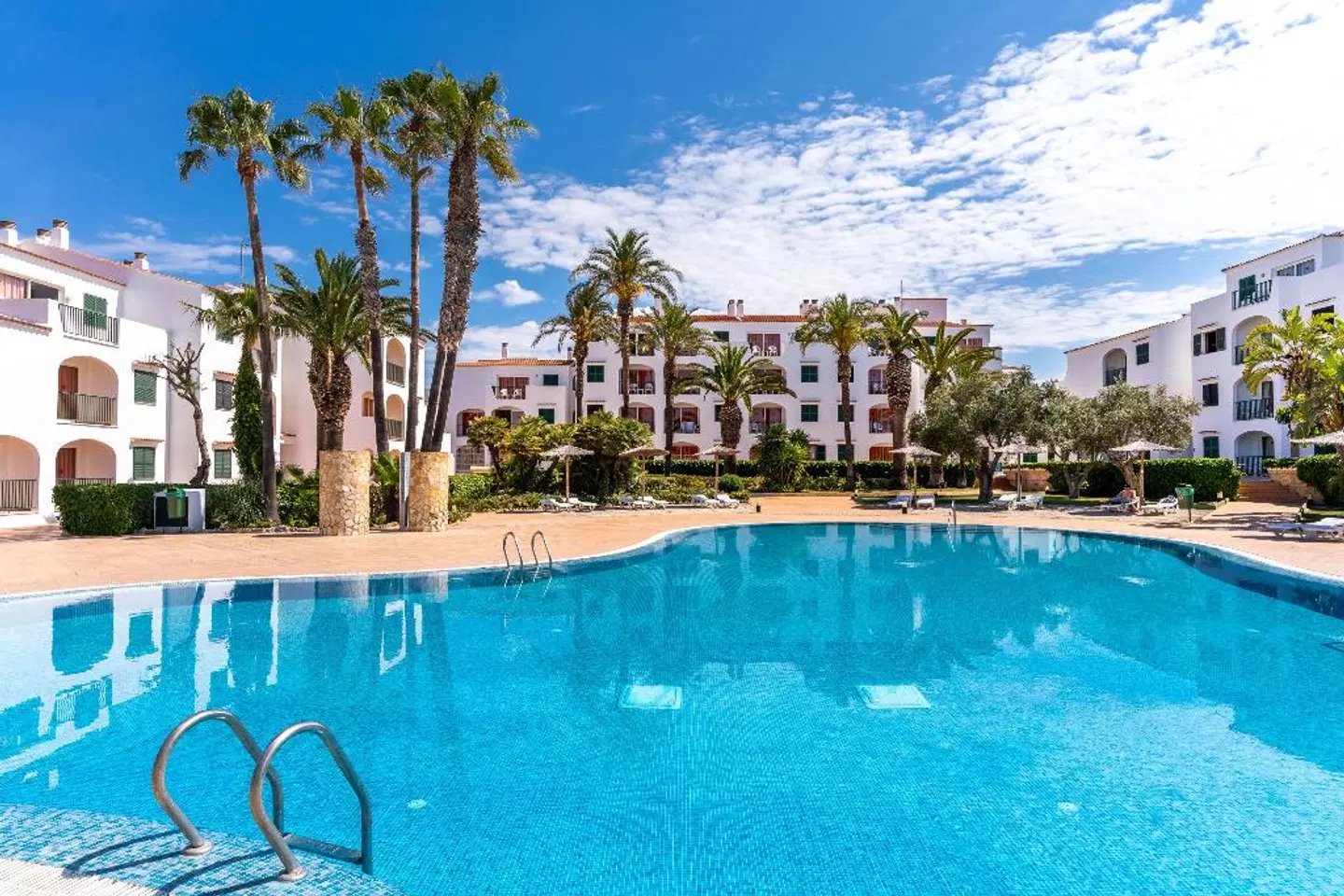 O7 Vista Blanes OUTDOOR_POOL