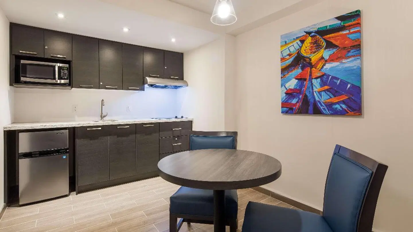 Best Western Plus Toronto Airport Hotel LOUNGE_LOBBY