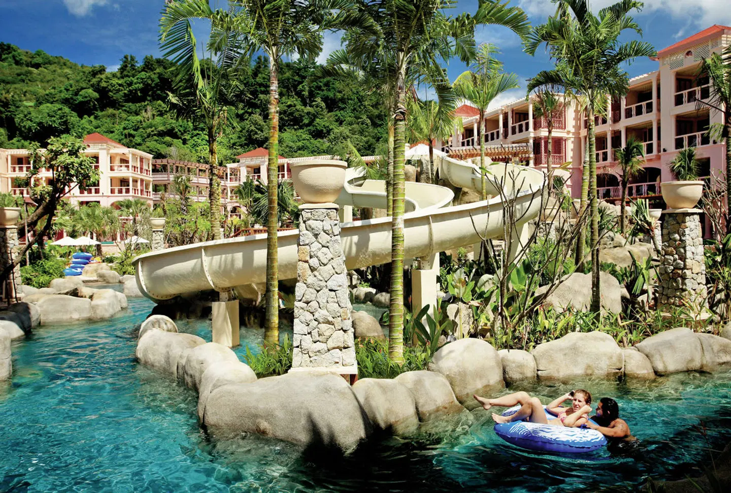 Centara Grand Beach Resort Phuket Tiere