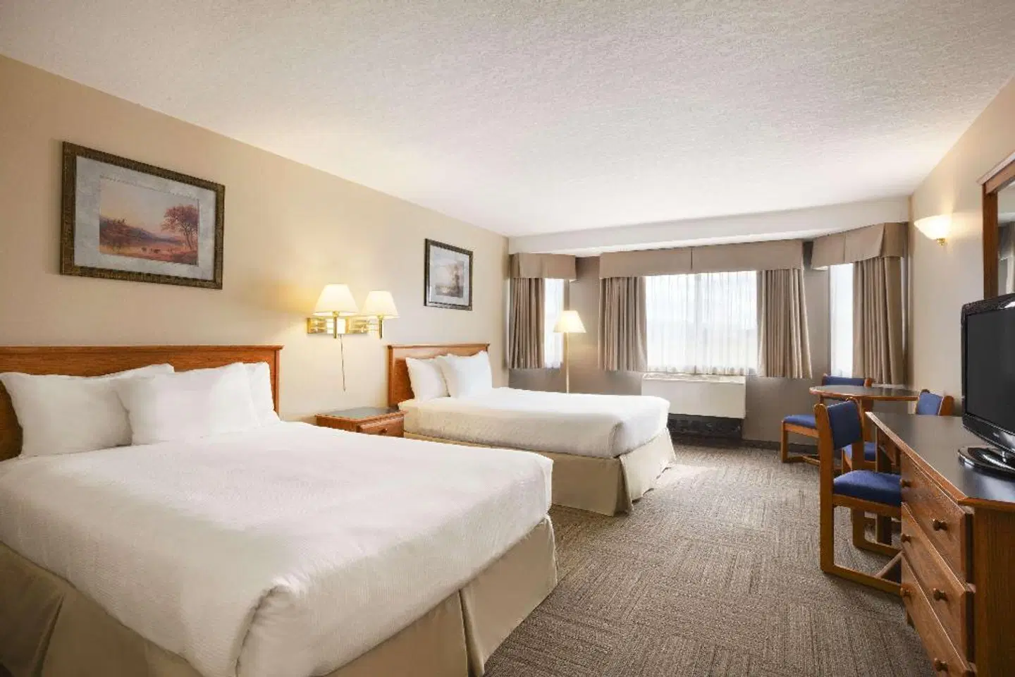 Days Inn Hinton-Jasper ROOM_EXAMPLE