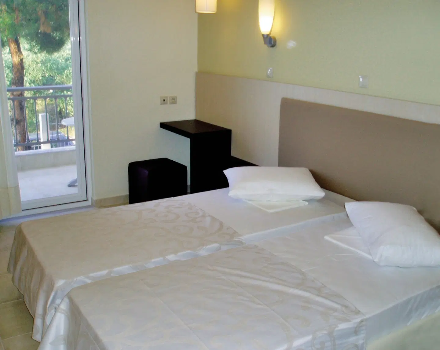 Louloudis Boutique Hotel ROOM_EXAMPLE