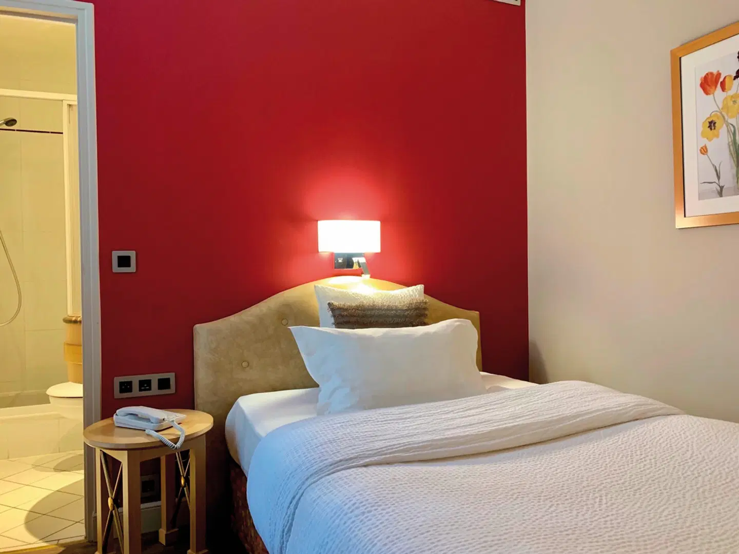 Hotel Central Saint-Germain ROOM_EXAMPLE