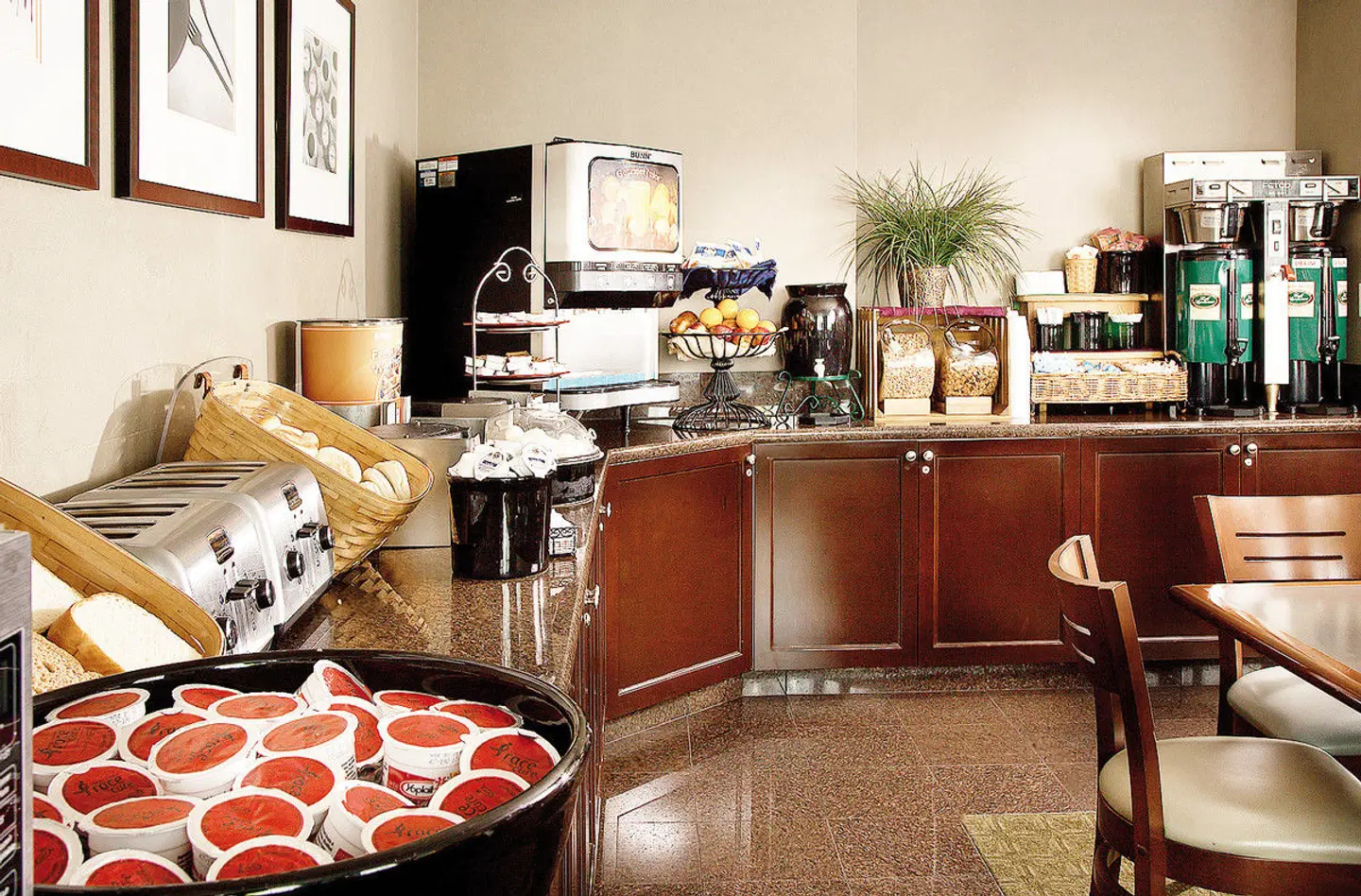 The Coast Gateway Hotel Seattle ROOM_EXAMPLE