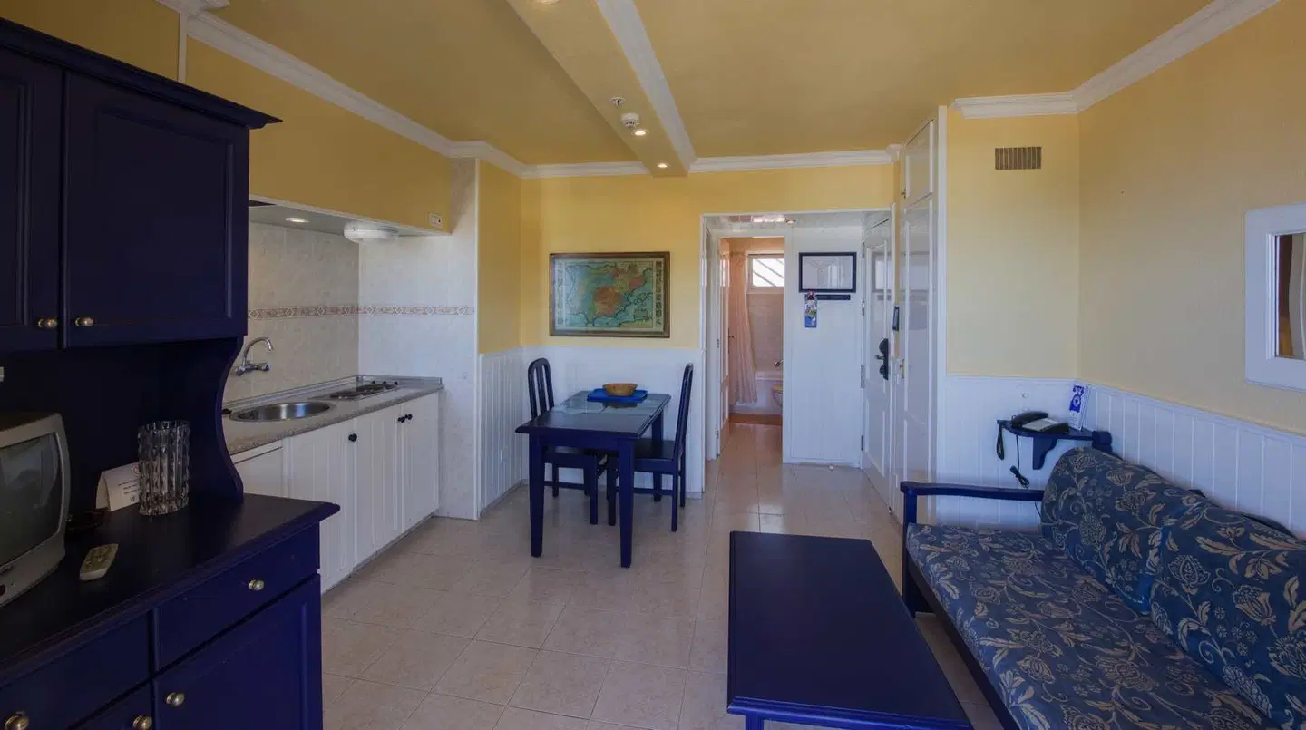 Teneguia ROOM_EXAMPLE