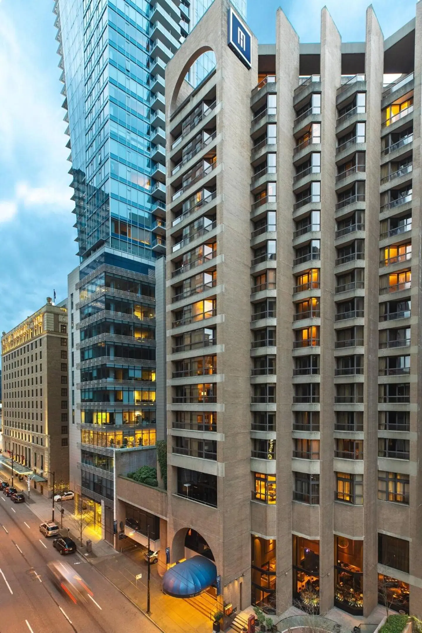 Metropolitan Hotel Vancouver EXTERIOR