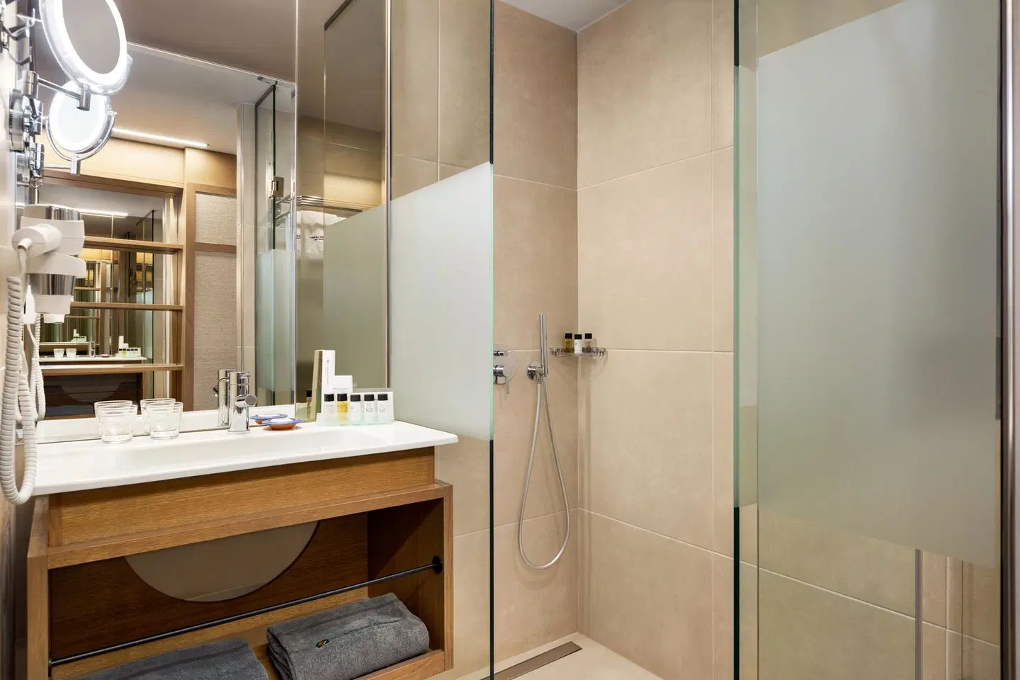 Mirabello Bay Luxury Resort Badezimmer