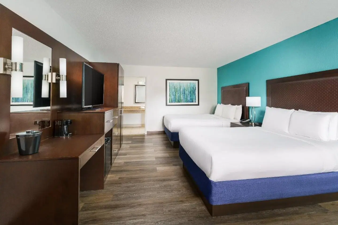 Coco Key Hotel & Water Park Resort ROOM_EXAMPLE