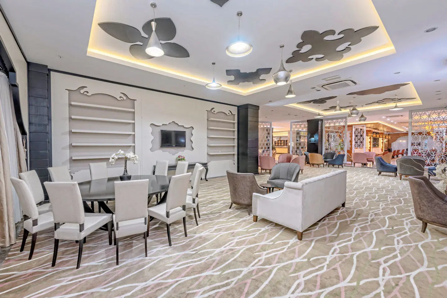 LRS Lake & River Side Hotel & Spa LOUNGE_LOBBY