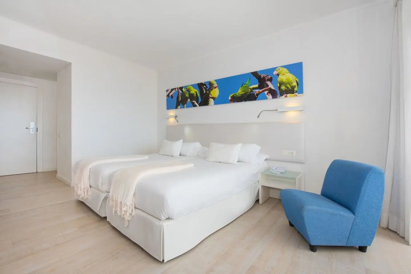 Iberostar Waves Bouganville Playa ROOM_EXAMPLE