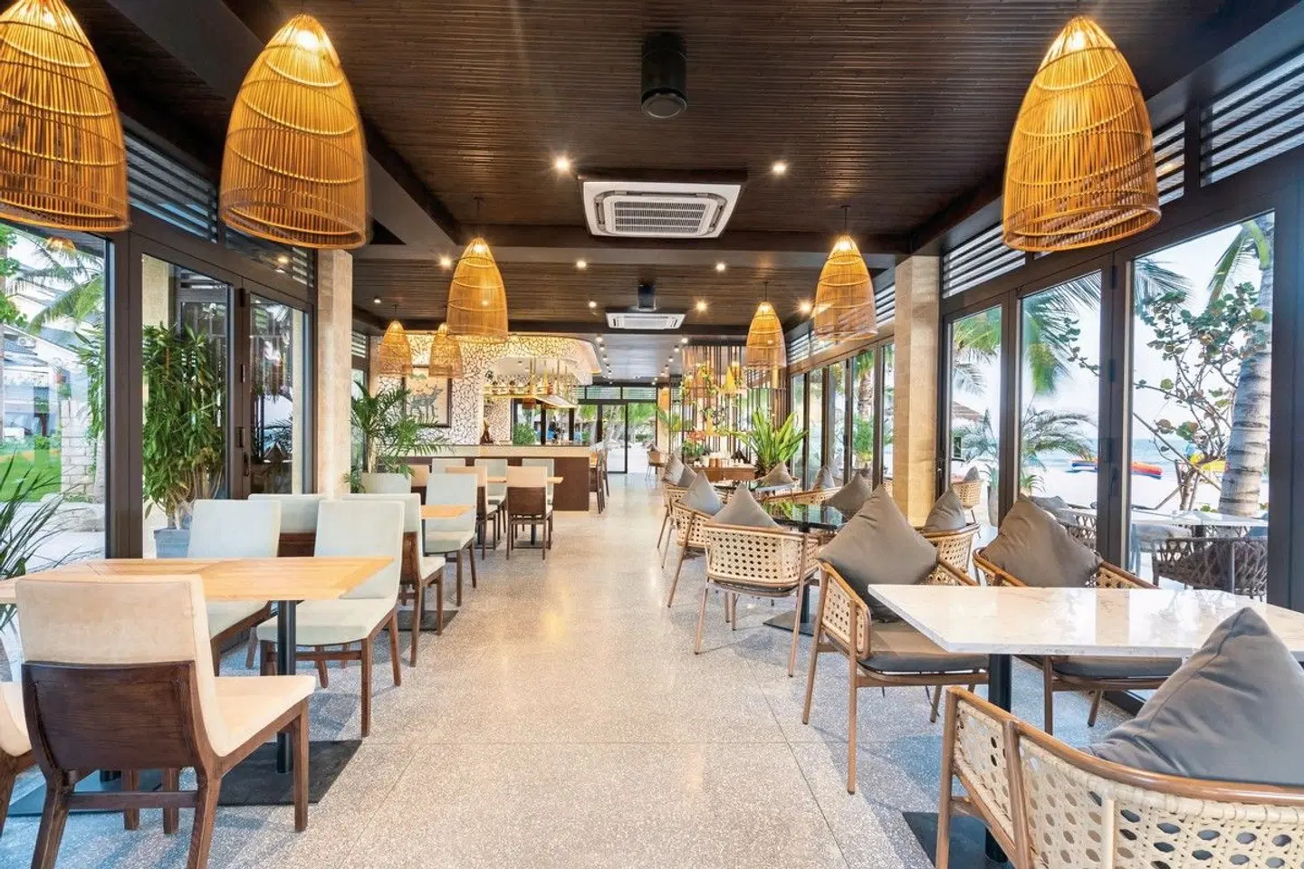 Hoang Ngoc Beach Resort Bar