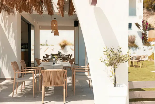 Acron Seaside Suites Terrasse