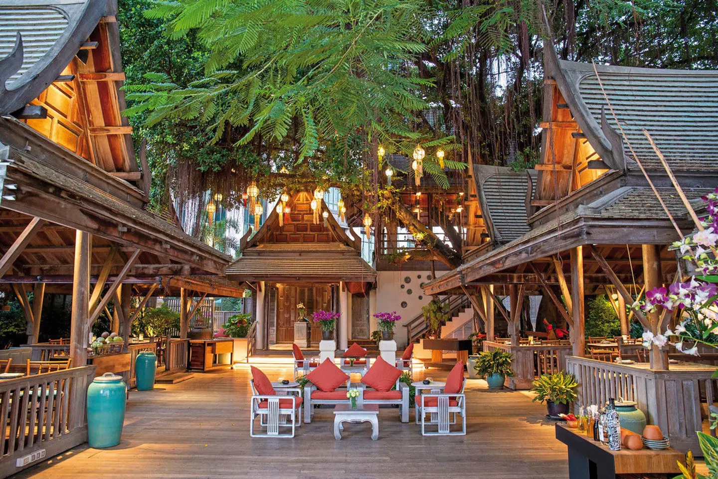 The Peninsula Bangkok Restaurant