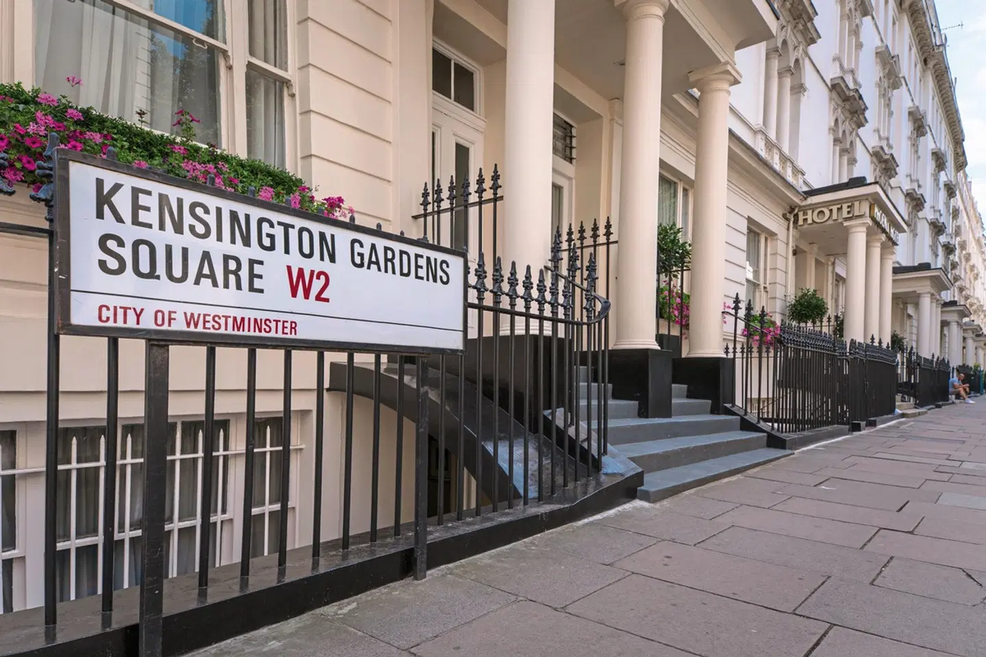 Phoenix Hotel EXTERIOR