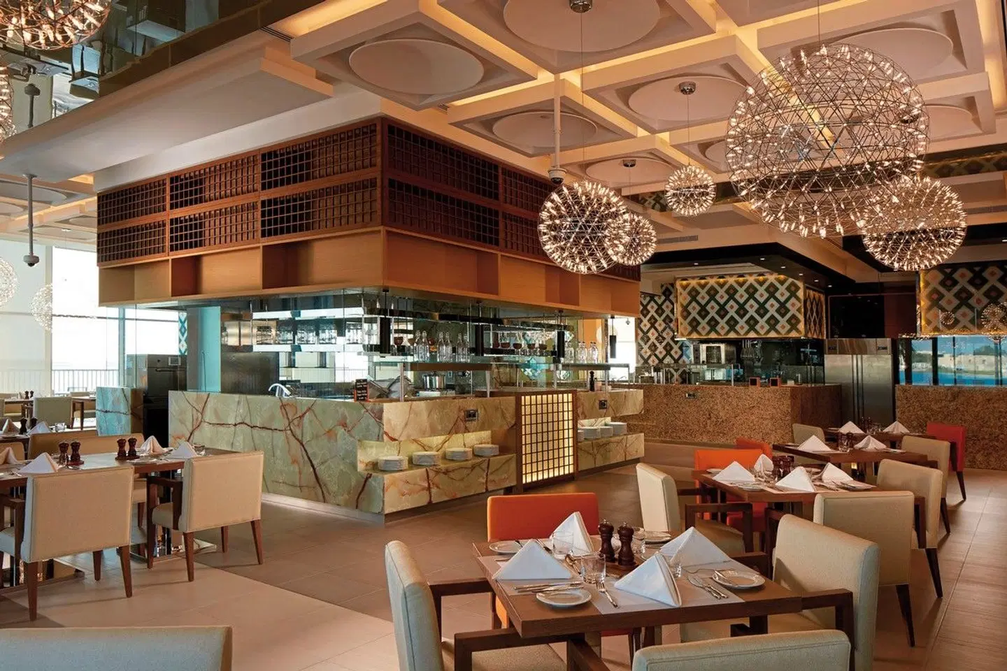 Royal M Hotel by Gewan Abu Dhabi Restaurant