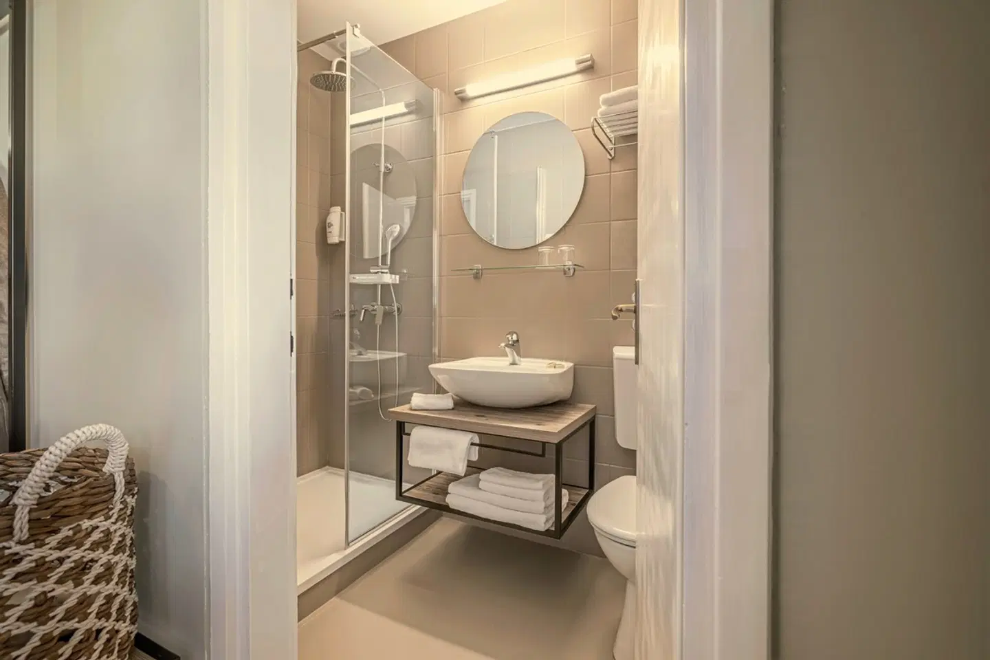 [PLACES] Hvar by Valamar Badezimmer