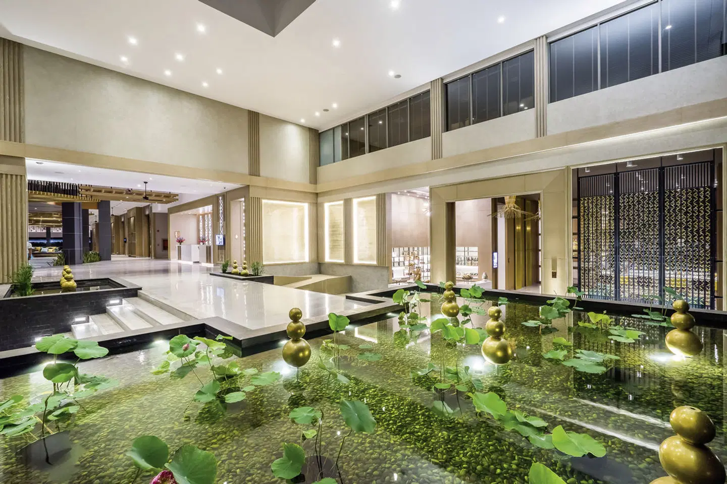 AVANI+ Hua Hin Resort Hallenbad