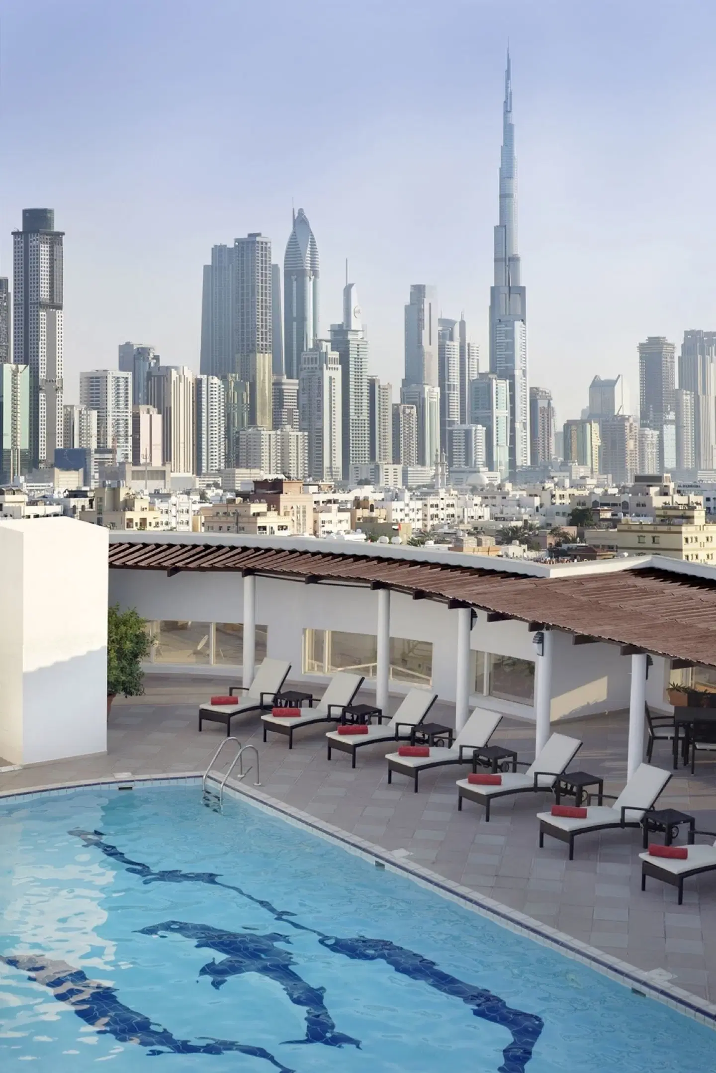 Jumeira Rotana OUTDOOR_POOL