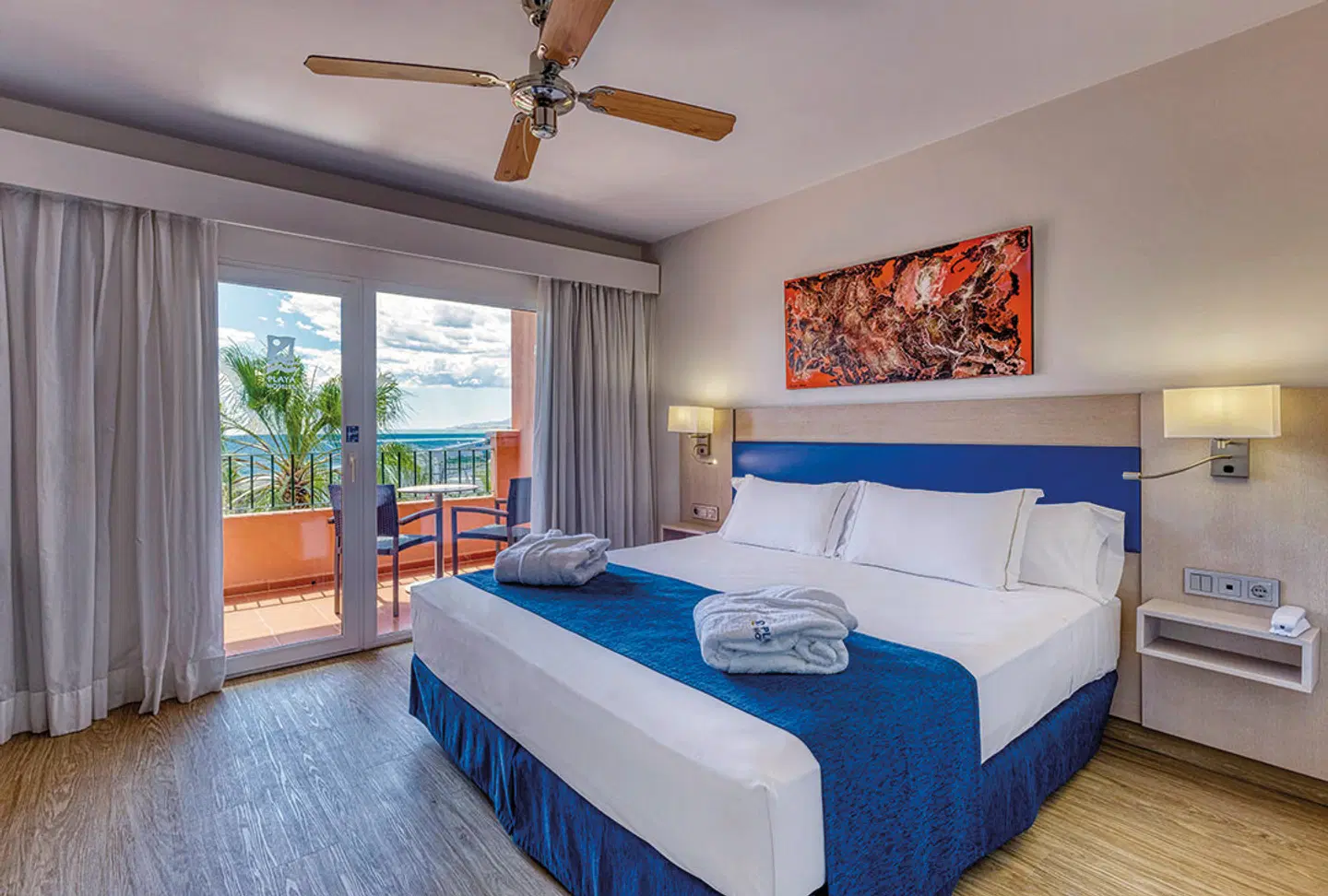 Playavera ROOM_EXAMPLE