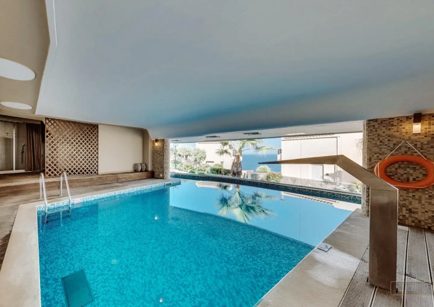 Seaside A Lifestyle Resort Hallenbad