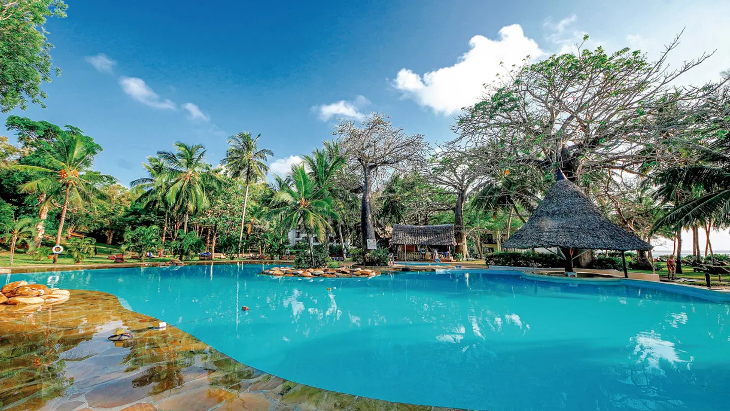 Papillon Lagoon Reef OUTDOOR_POOL