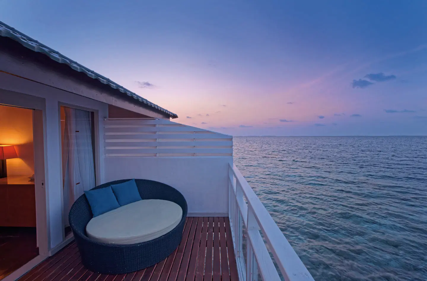 Embudu Village Maldives Terrasse