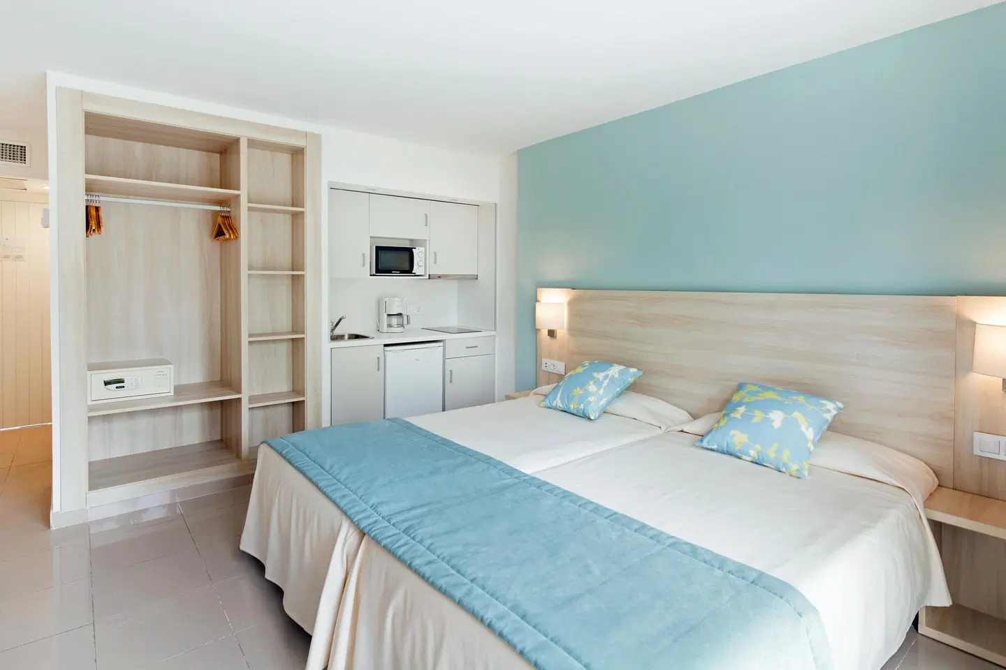 HSM Solivera ROOM_EXAMPLE