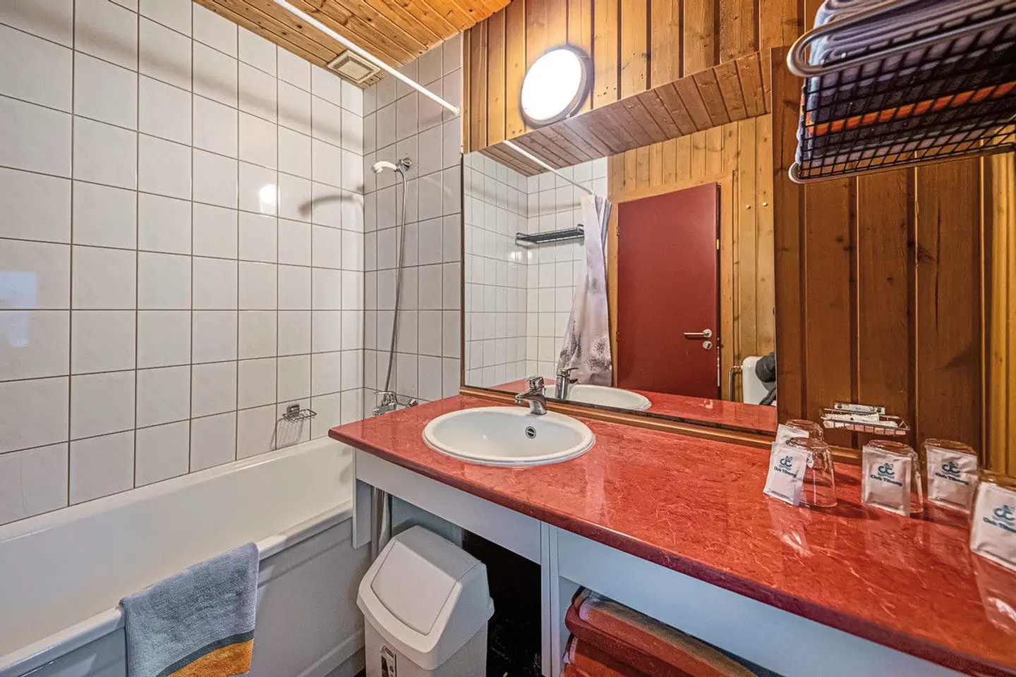 Club Tihany Bungalók Badezimmer