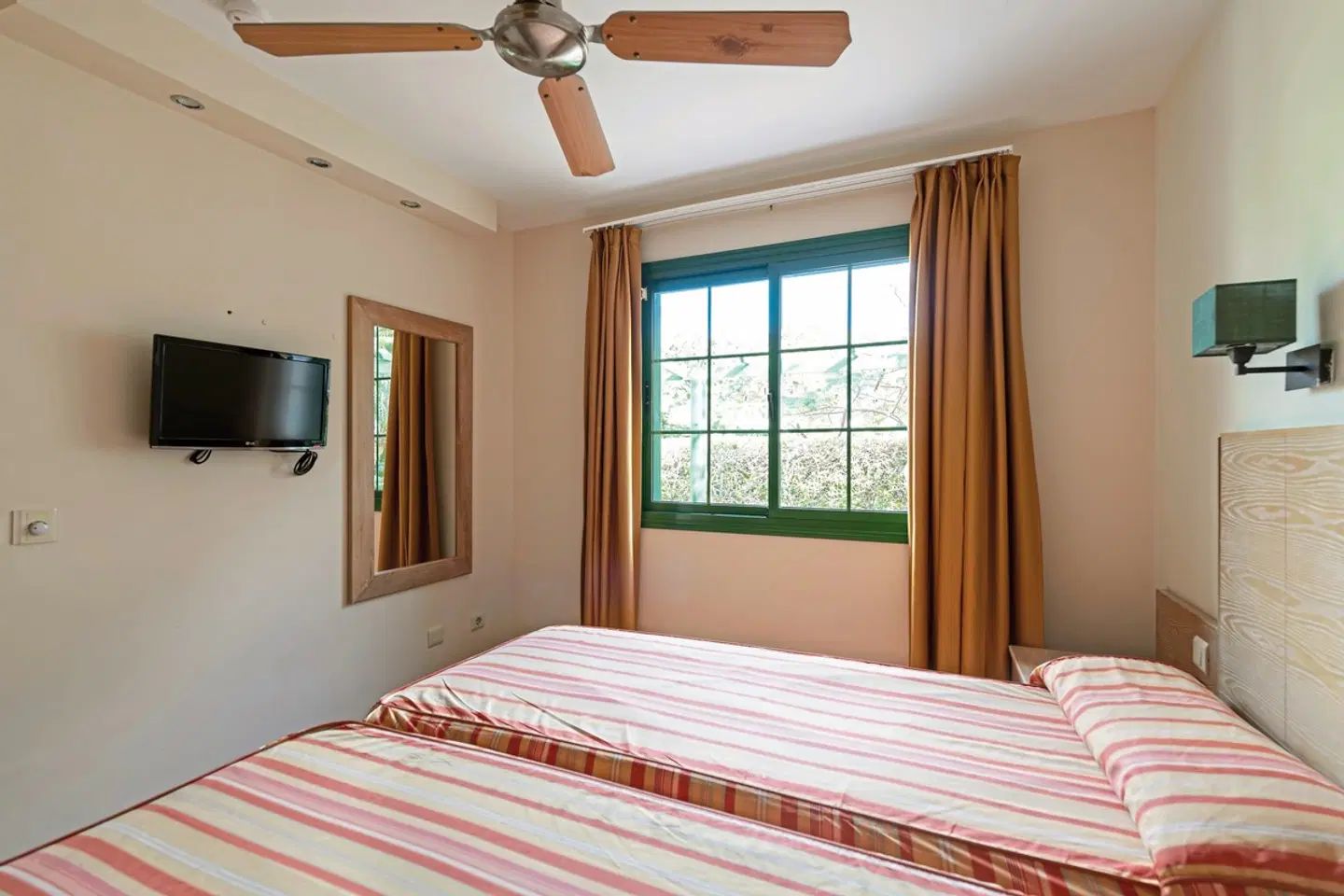 Cordial Sandy Golf ROOM_EXAMPLE