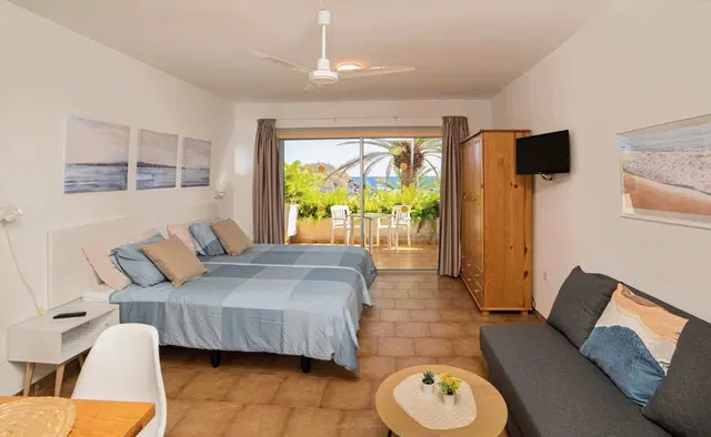 Charco del Conde ROOM_EXAMPLE