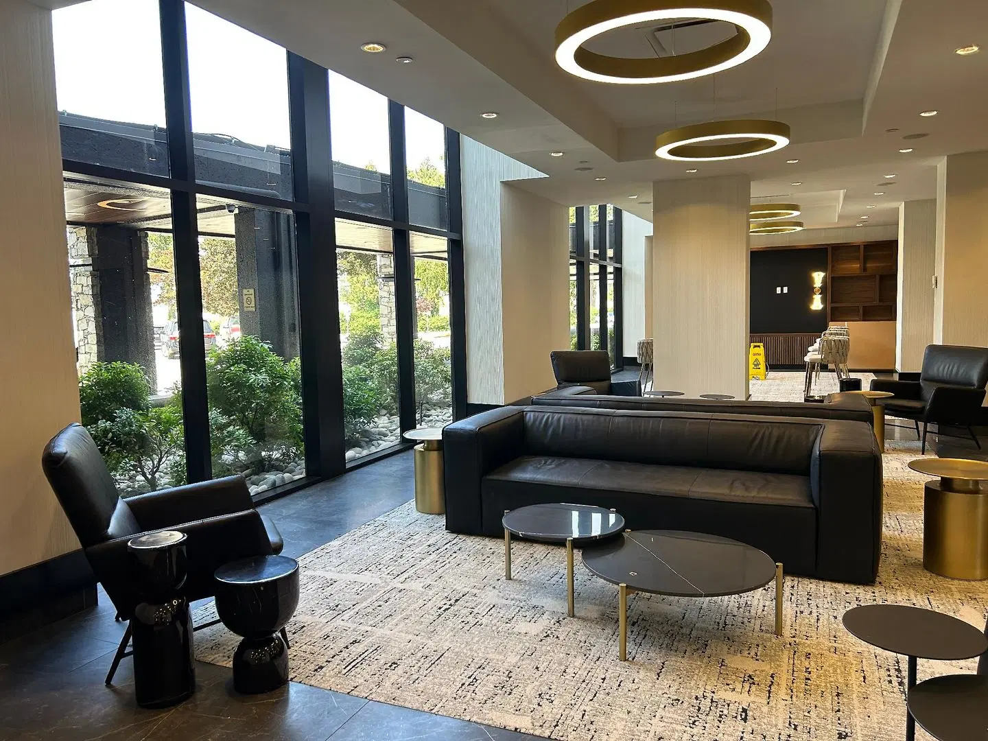 Radisson Blu Vancouver Airport Bar