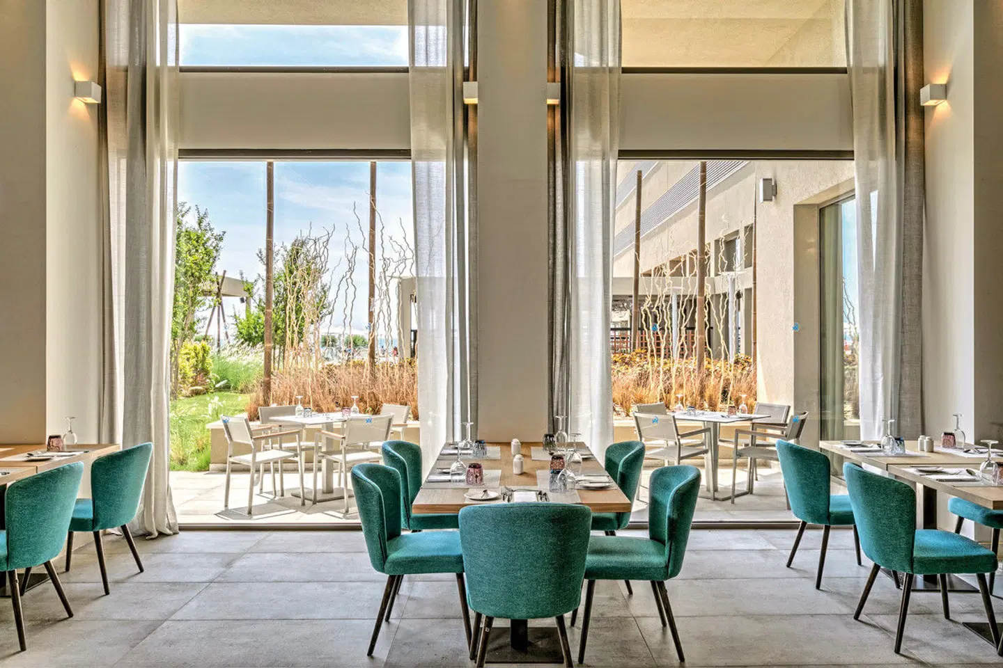 Amada Colossos Resort Elite Collection Bar