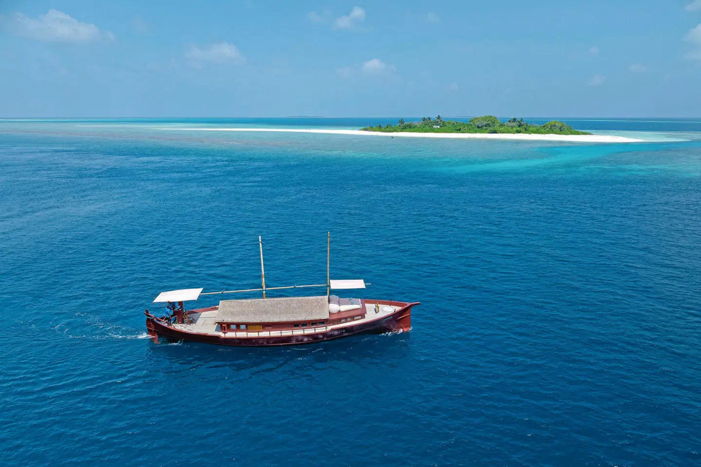 Safari Island Resort & Spa EXTERIOR