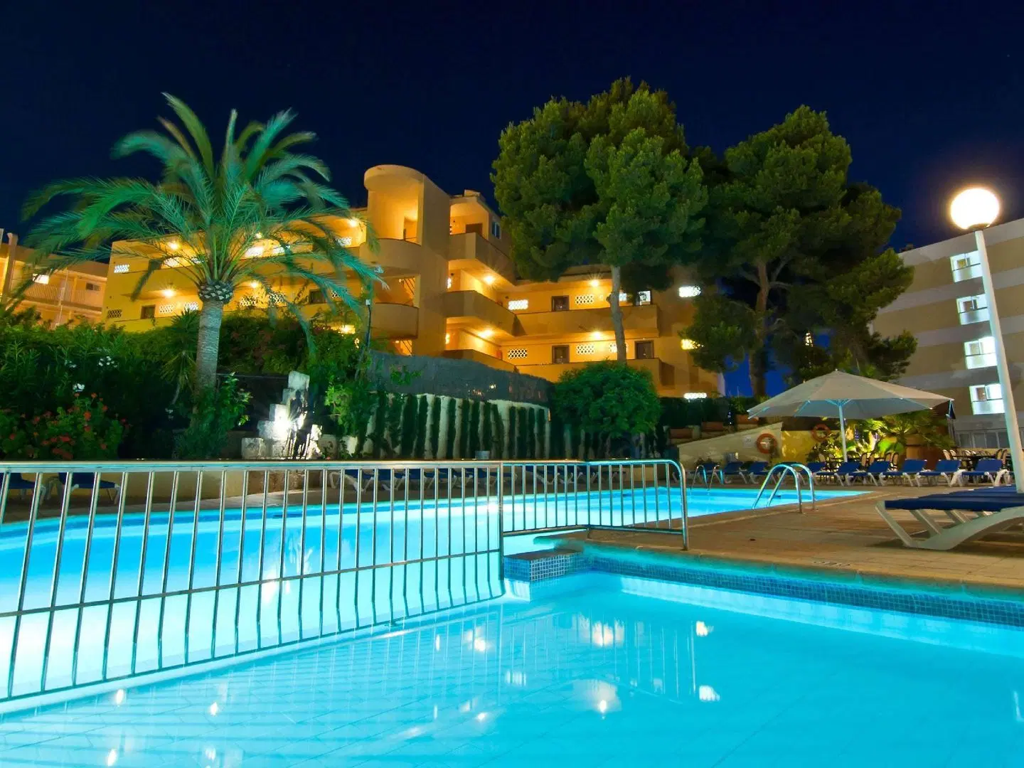 O7 Vistanova OUTDOOR_POOL