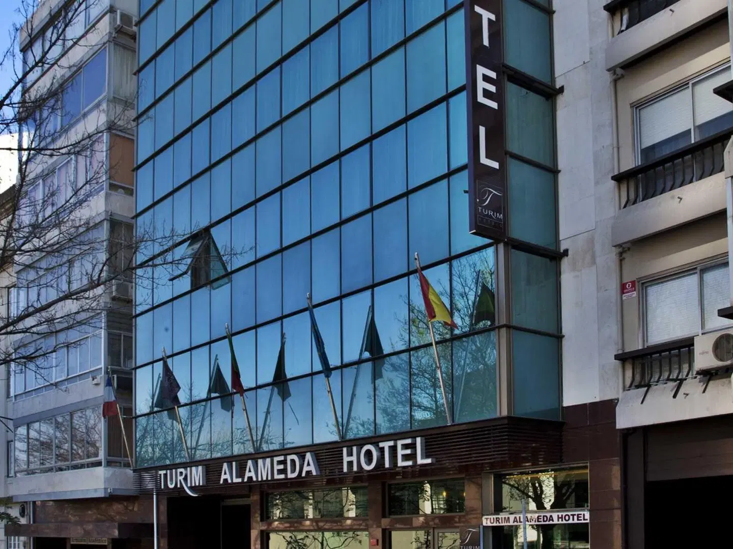 TURIM Alameda Hotel EXTERIOR