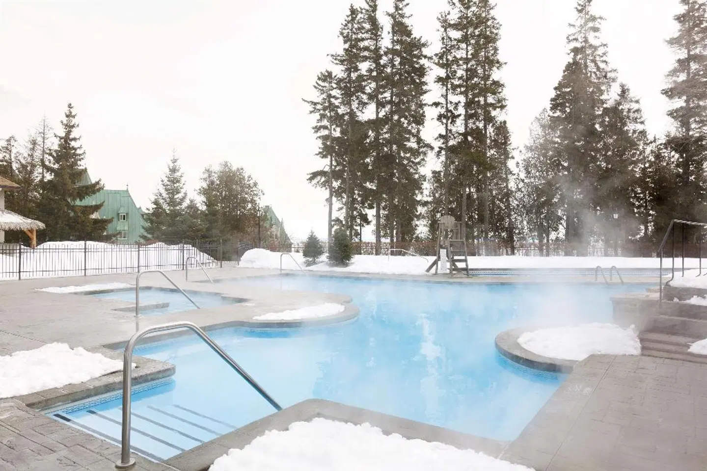 Fairmont Le Manoir Richelieu OUTDOOR_POOL