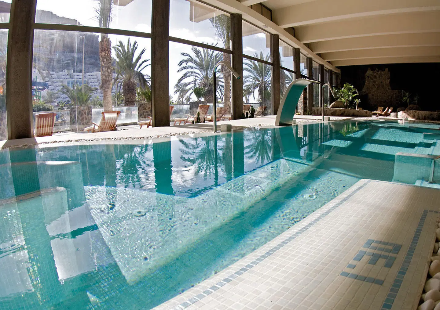 LIVVO Valle Taurito Hallenbad