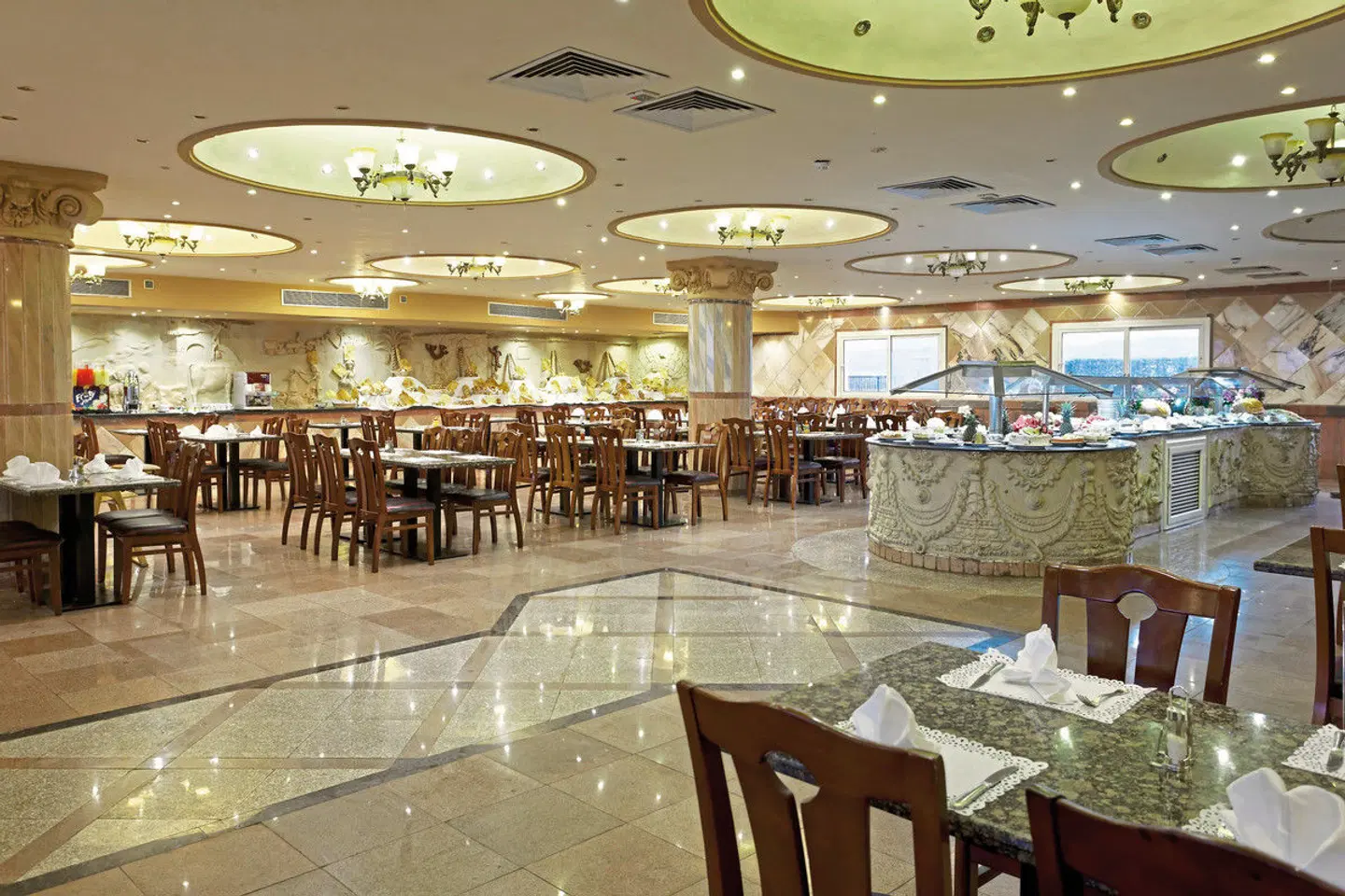 Three Corners Happy Life Beach Resort Restaurant