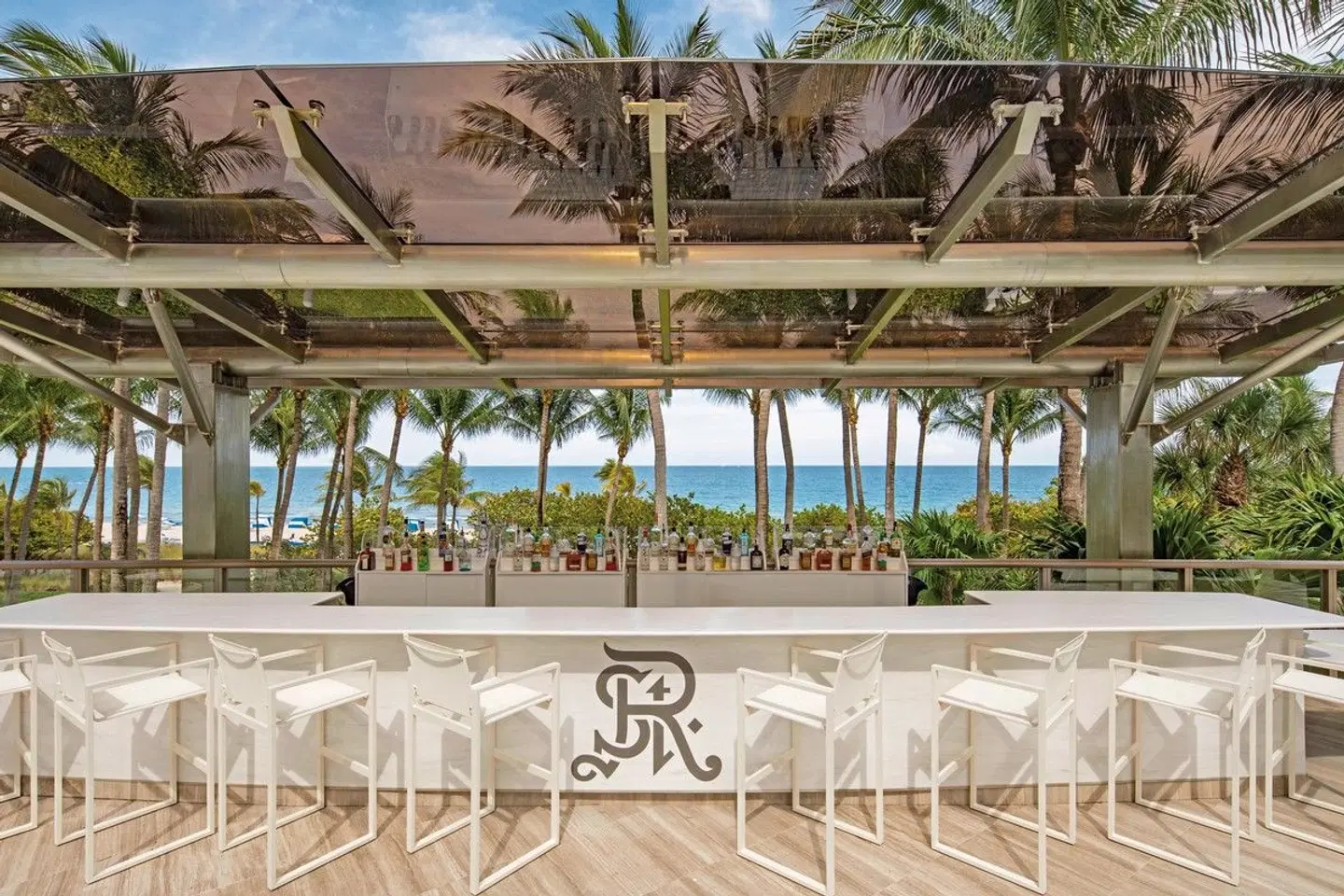 The St. Regis Bal Harbour Resort Terrasse