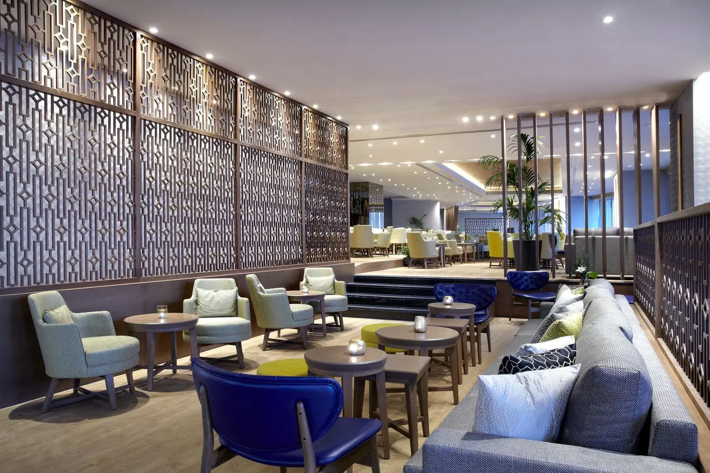 Zeus Wyndham Grand Athens Bar