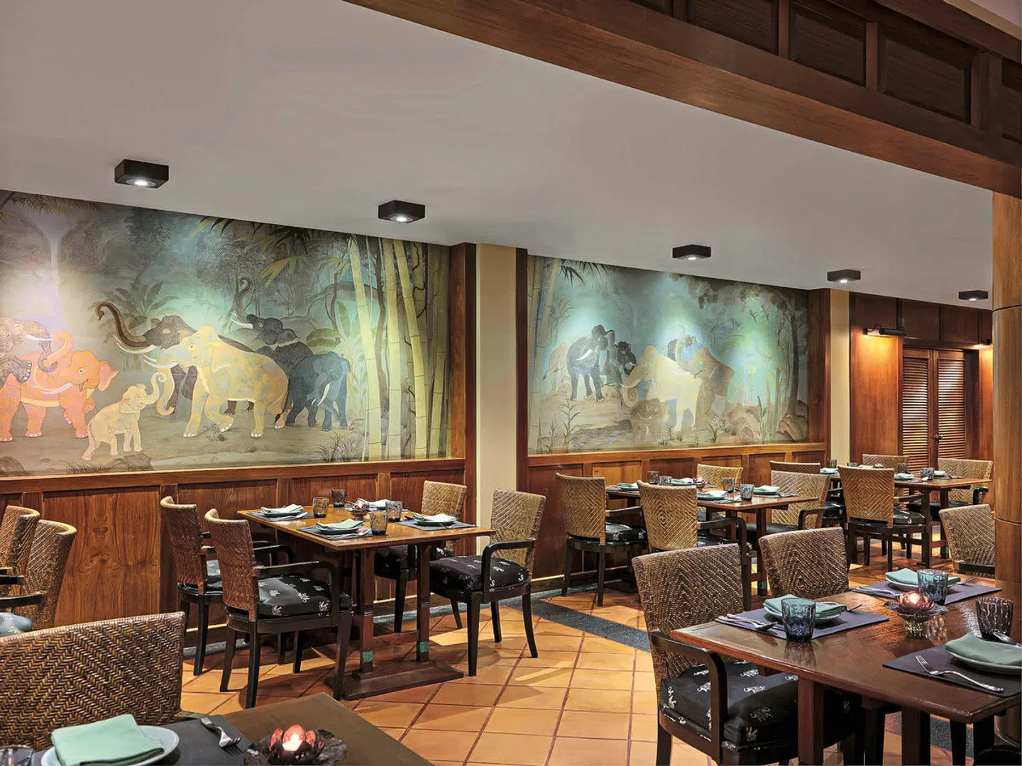 Phuket Marriott Resort & Spa, Merlin Beach Restaurant