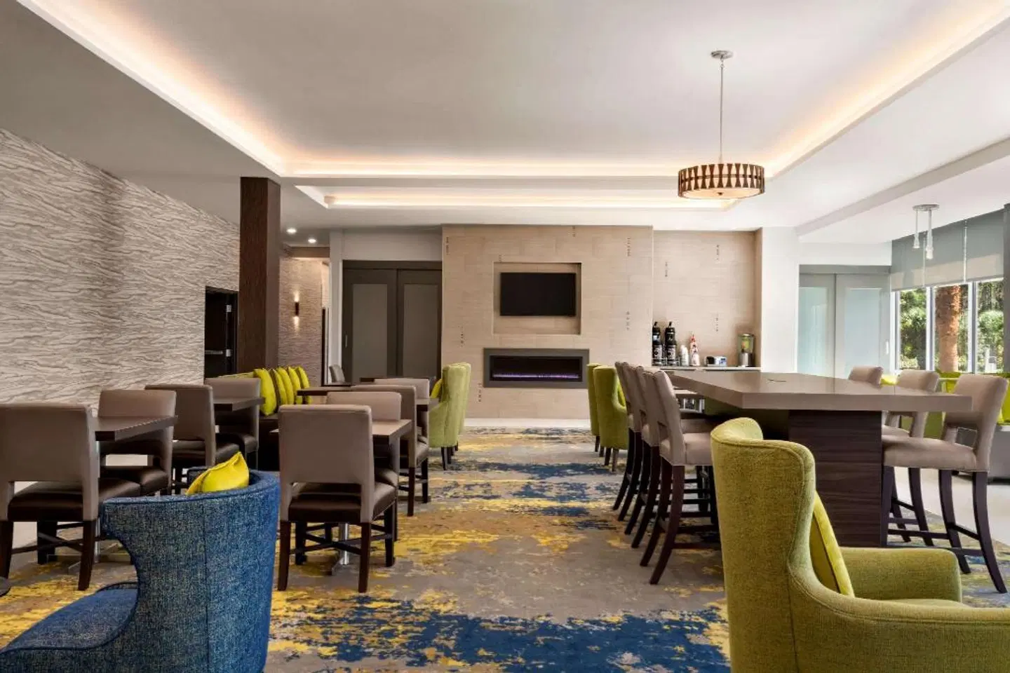 La Quinta Inn & Suites by Wyndham Orlando IDrive Theme Parks Bar