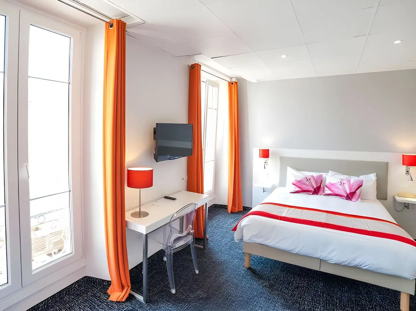 Amaryllis ROOM_EXAMPLE