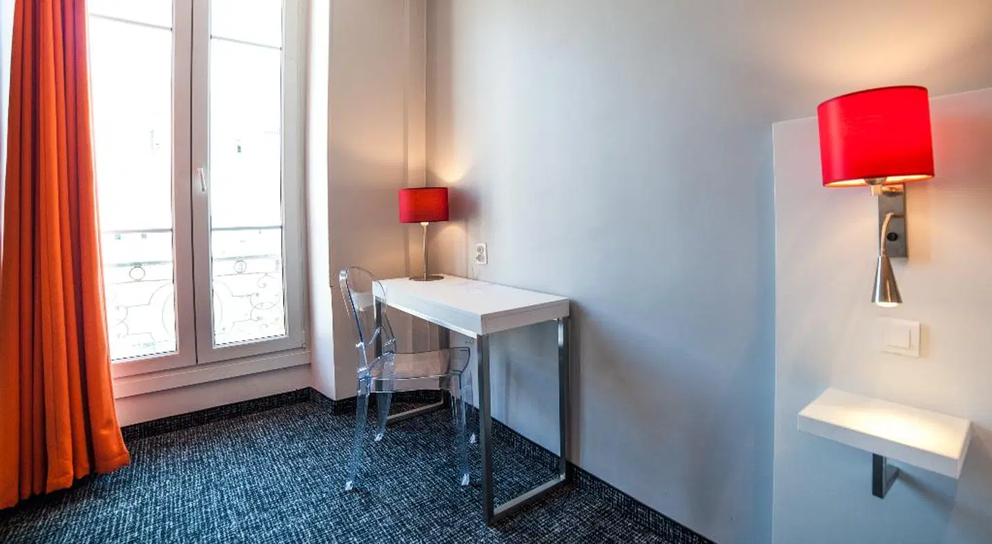 Amaryllis ROOM_EXAMPLE