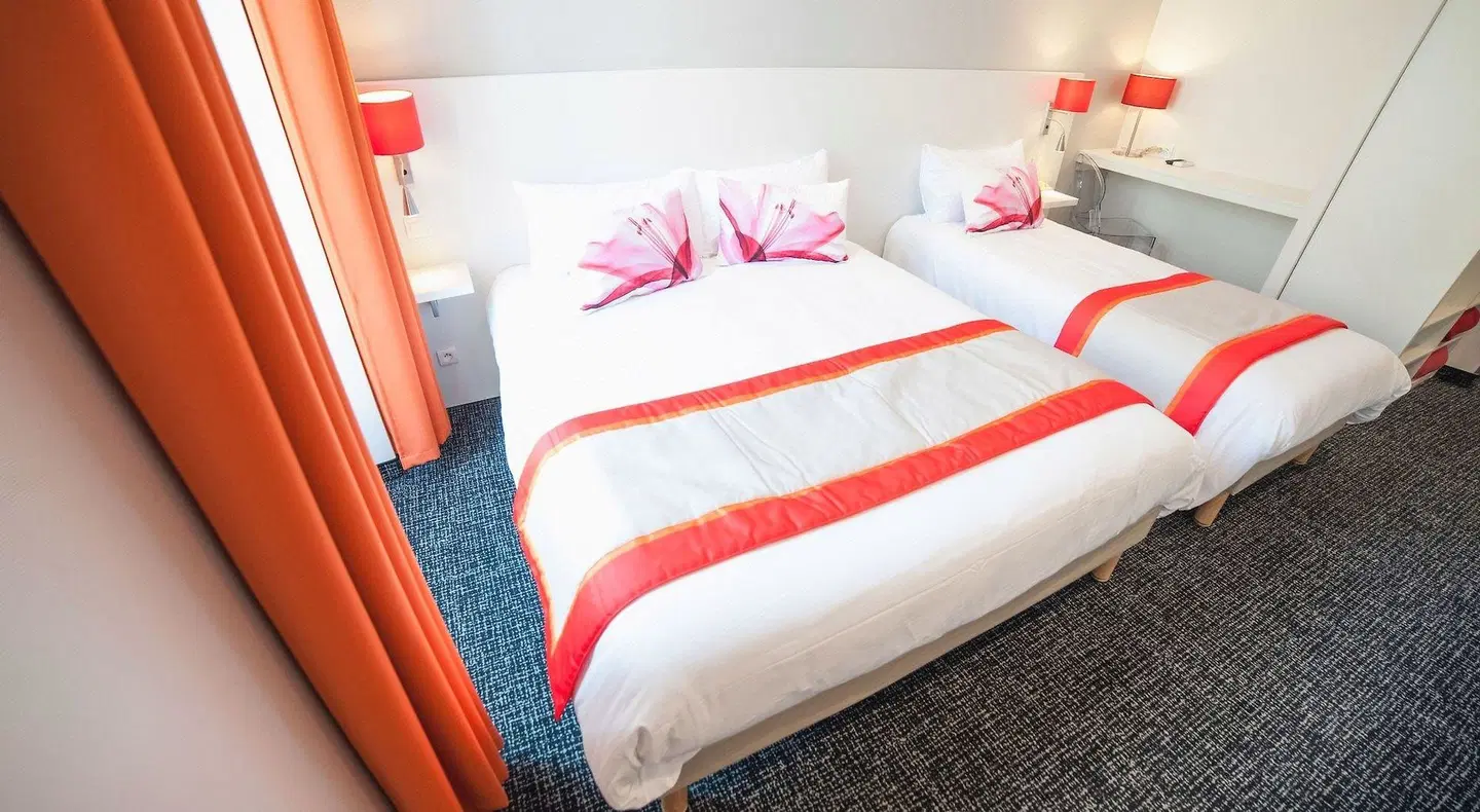 Amaryllis ROOM_EXAMPLE