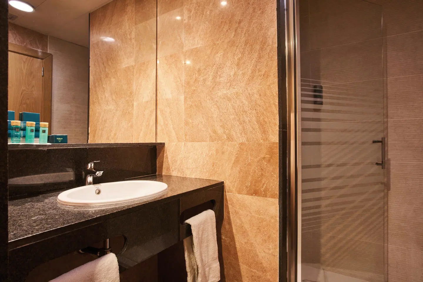 Hotel Silken Ramblas Barcelona Badezimmer