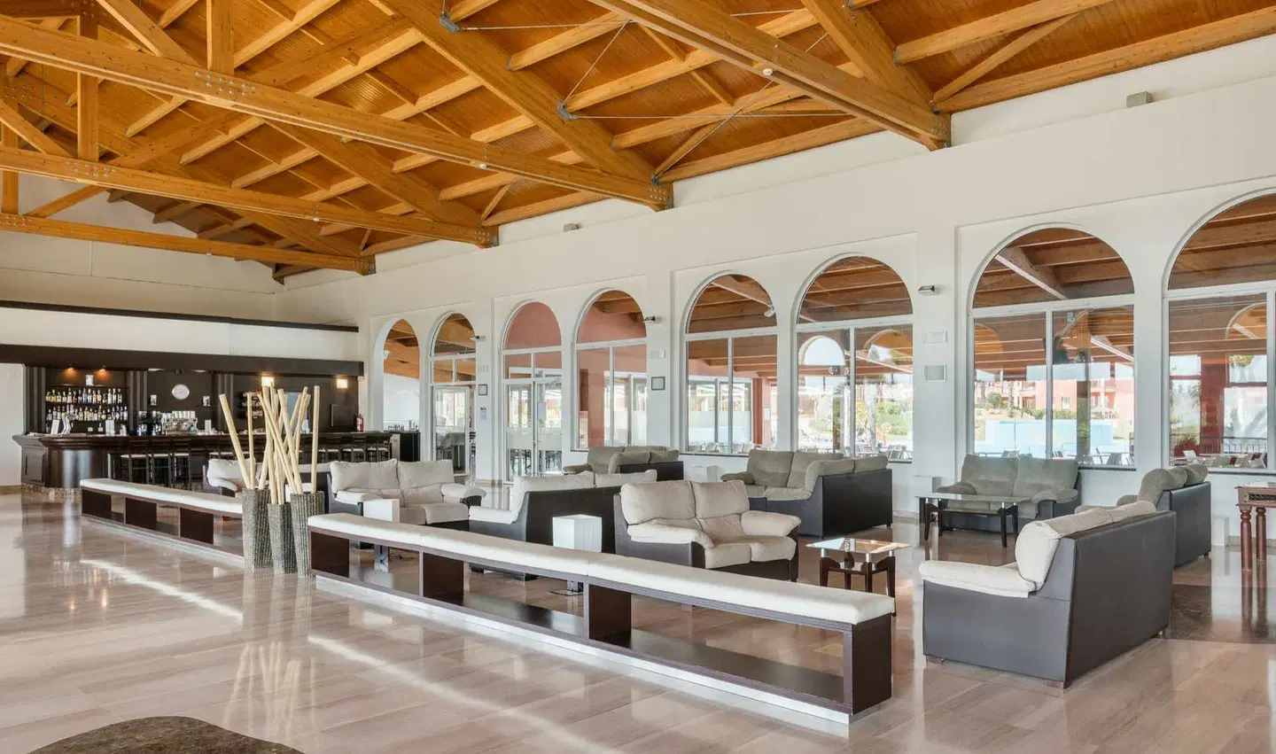 ILUNION Tartessus Sancti Petri LOUNGE_LOBBY