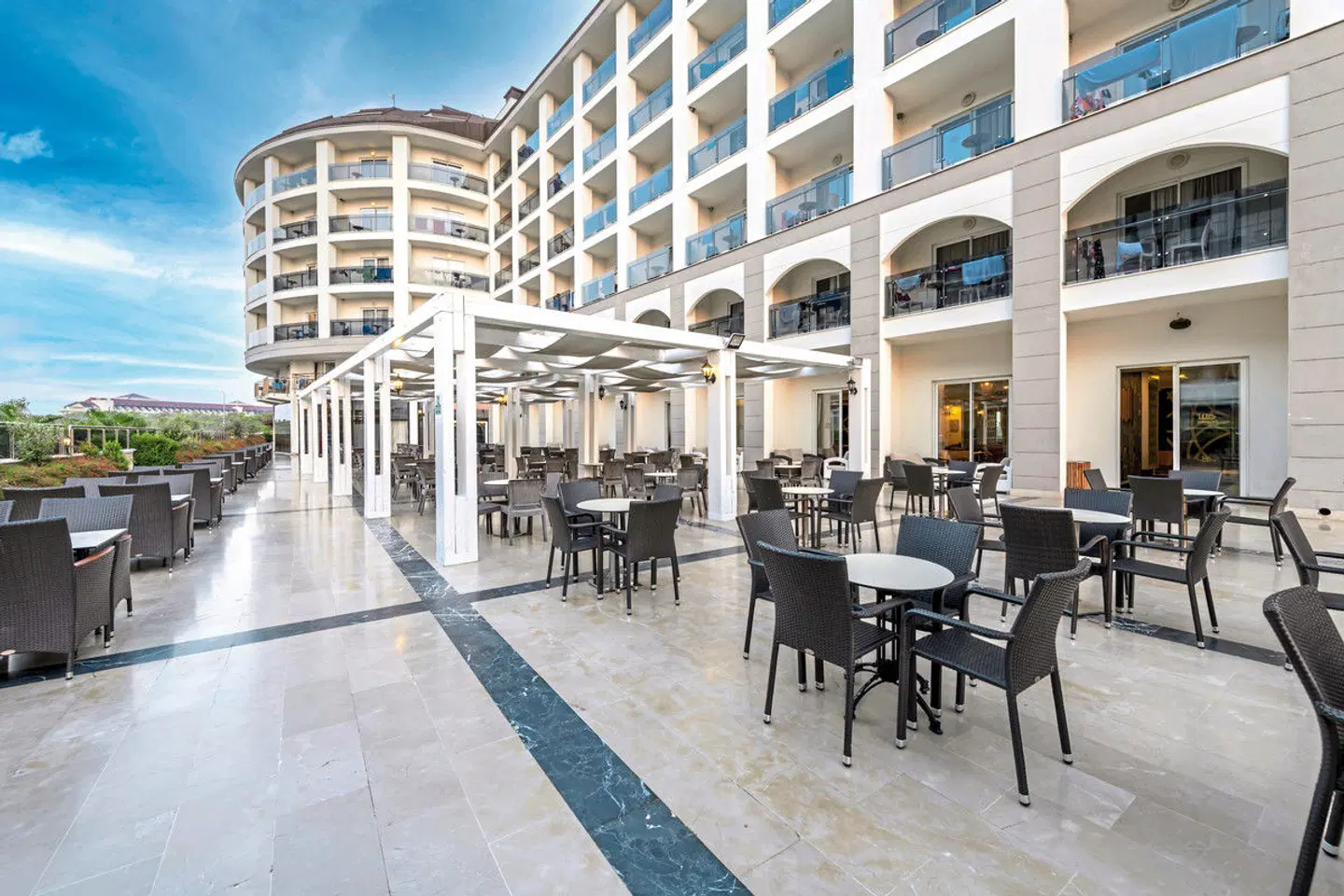 LRS Port River Hotel & Spa Terrasse